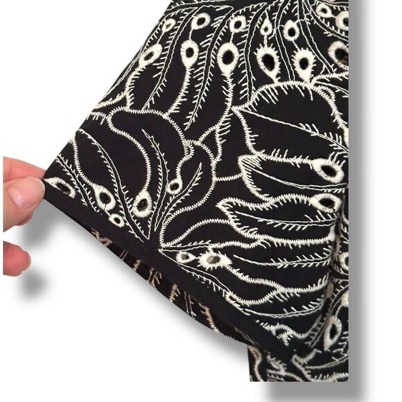 Your Sixth Sense Black Blouse White Floral Embroidery Cut Out Details Eur 40 - Picture 9 of 9